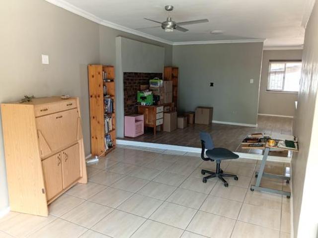 1 Bedroom House in Scottburgh South