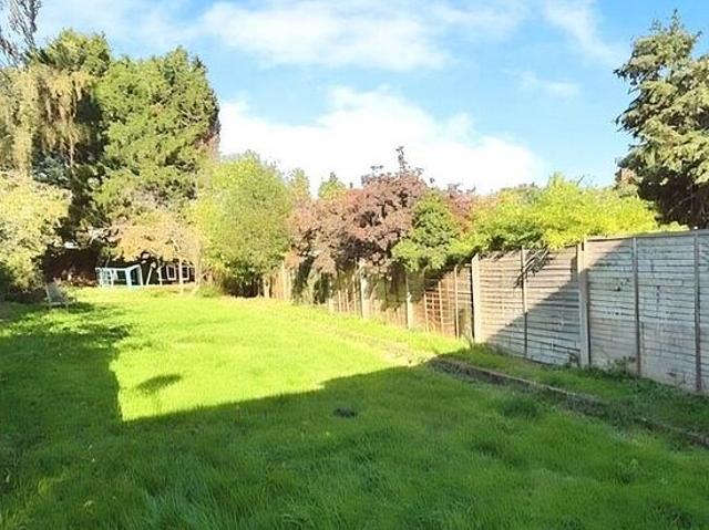 1 bedroom house in Surbiton