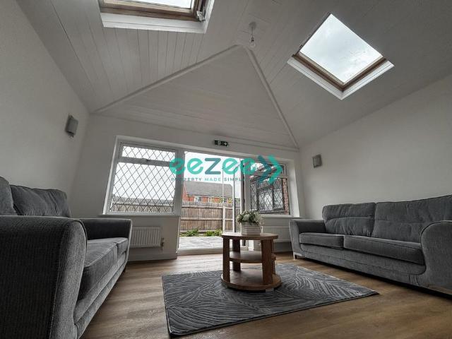 1 bedroom house of multiple occupation to rent