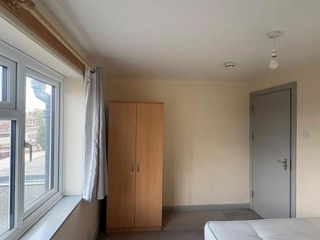 1 bedroom house of multiple occupation to rent