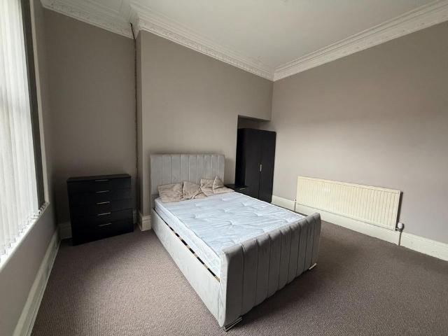 1 bedroom house of multiple occupation to rent