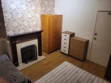 1 bedroom house of multiple occupation to rent