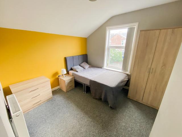 1 bedroom House of Multiple Occupation To Rent