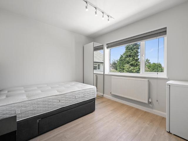 1 bedroom house of multiple occupation to rent