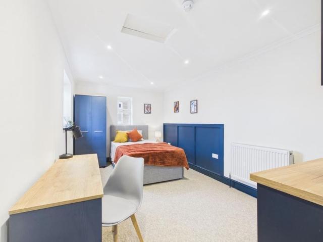 1 bedroom house of multiple occupation to rent