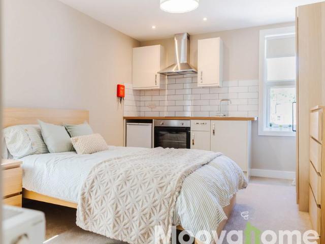 1 bedroom house of multiple occupation to rent