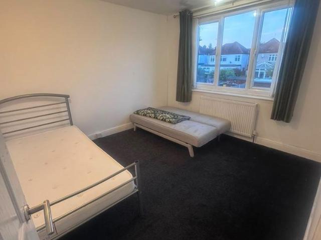 1 bedroom house of multiple occupation to rent