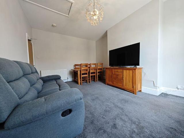 1 bedroom house of multiple occupation to rent