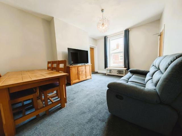 1 bedroom house of multiple occupation to rent