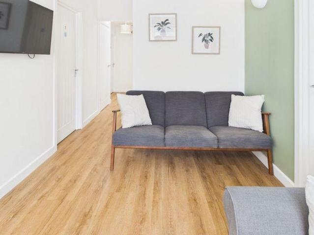 1 bedroom house of multiple occupation to rent