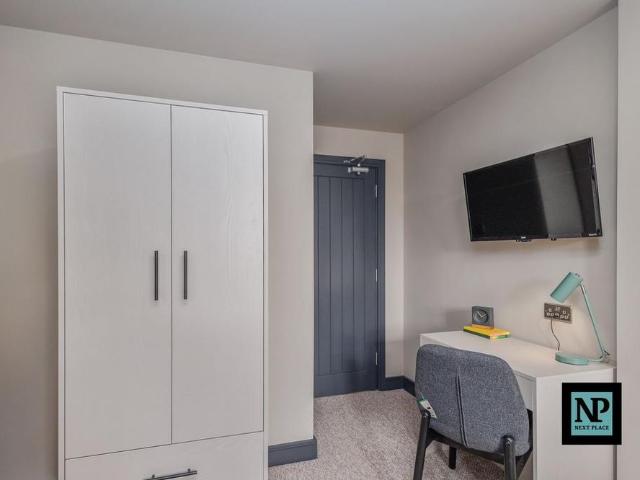 1 bedroom house of multiple occupation to rent
