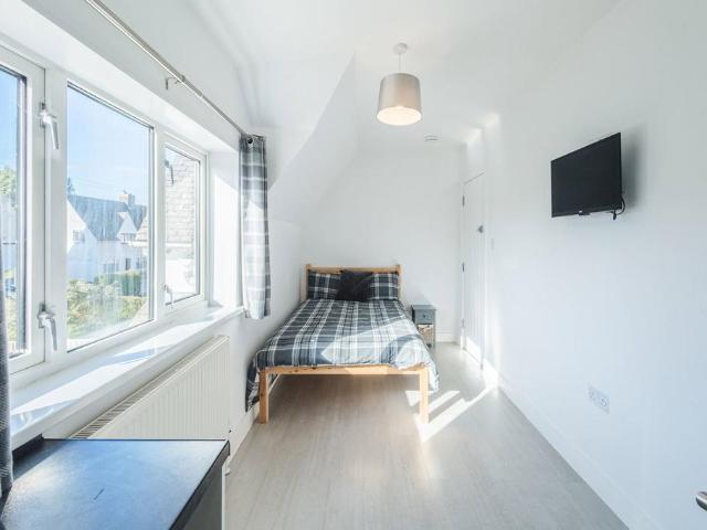 1 bedroom house of multiple occupation to rent