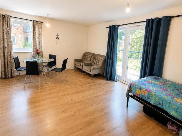 1 bedroom house of multiple occupation to rent