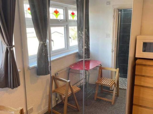 1 bedroom house of multiple occupation to rent