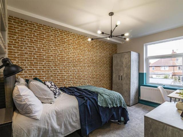 1 bedroom house of multiple occupation to rent
