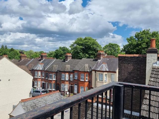1 bedroom house of multiple occupation to rent
