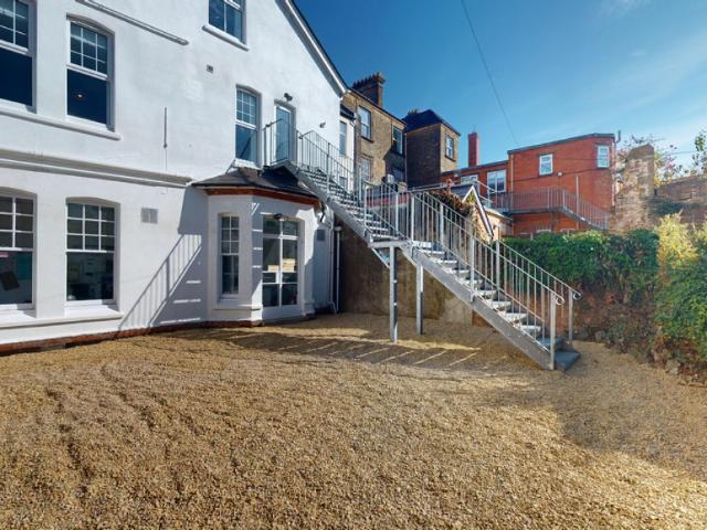 1 bedroom House of Multiple Occupation To Rent