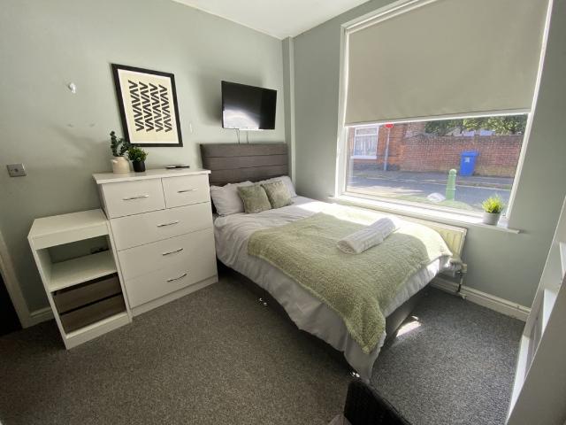 1 bedroom House of Multiple Occupation To Rent
