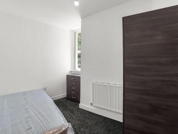 1 bedroom house of multiple occupation to rent
