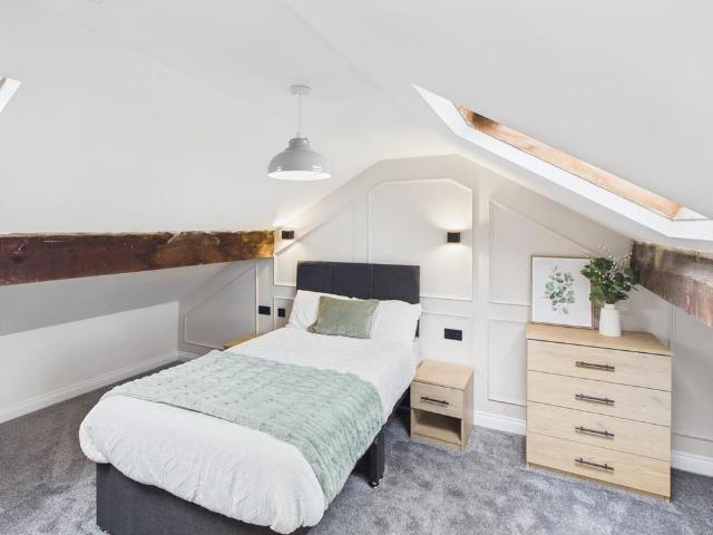 1 bedroom house of multiple occupation to rent