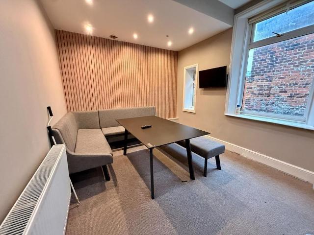 1 bedroom house of multiple occupation to rent