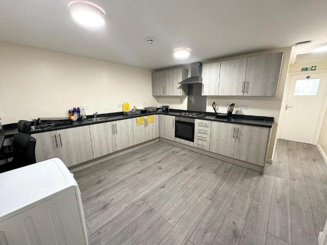 1 bedroom house of multiple occupation to rent