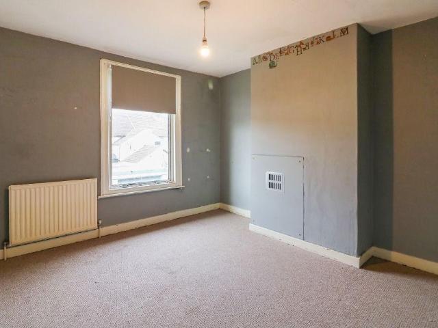 1 bedroom house of multiple occupation to rent