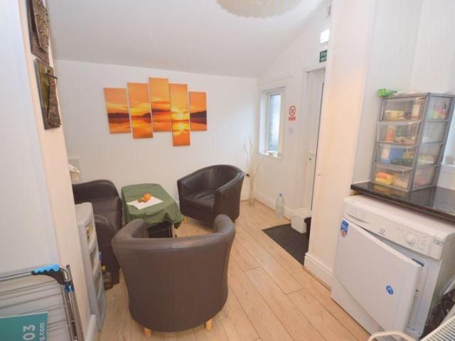 1 bedroom house of multiple occupation to rent