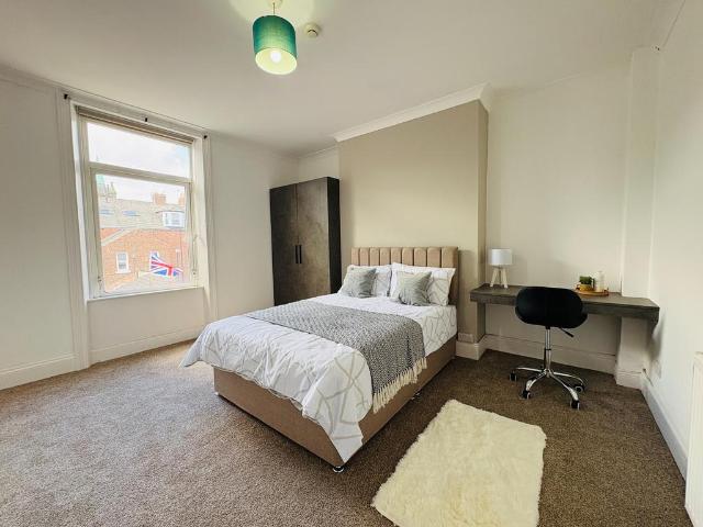 1 bedroom house of multiple occupation to rent