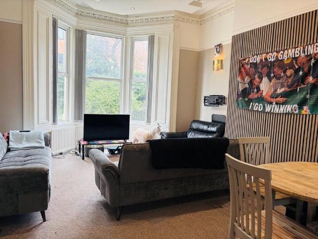 1 bedroom house of multiple occupation to rent