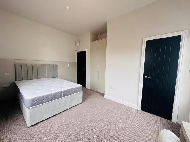 1 bedroom house of multiple occupation to rent