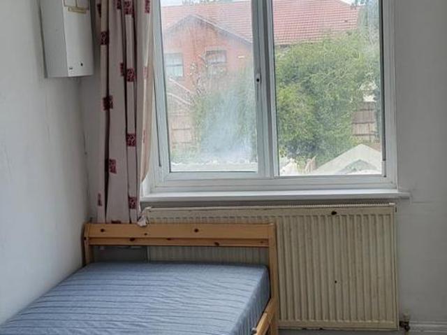 1 bedroom house of multiple occupation to rent