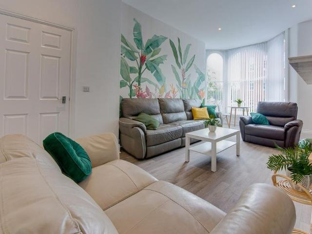 1 bedroom house of multiple occupation to rent