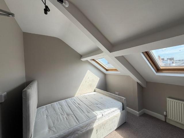 1 bedroom house of multiple occupation to rent