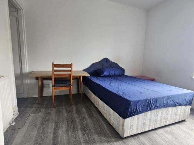 1 bedroom house of multiple occupation to rent