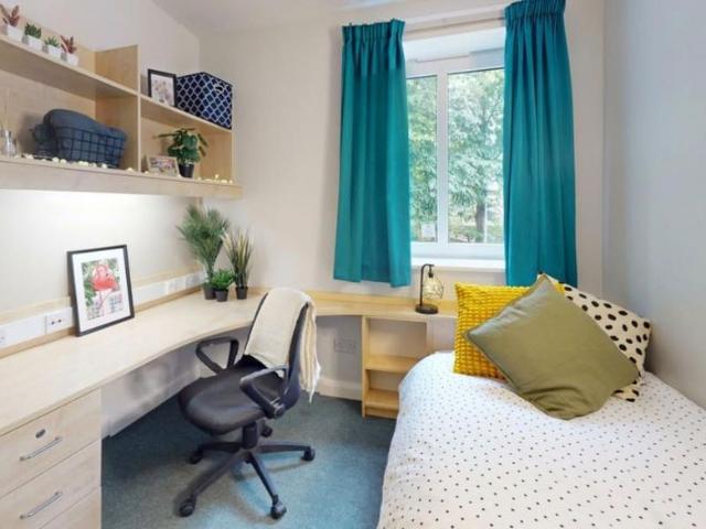 1 bedroom house of multiple occupation to rent