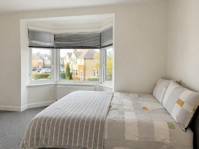 1 bedroom house of multiple occupation to rent