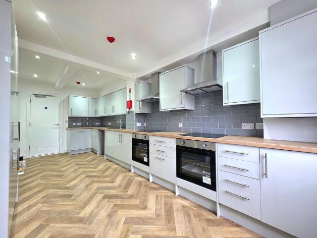 1 bedroom house of multiple occupation to rent