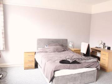 1 bedroom house of multiple occupation to rent