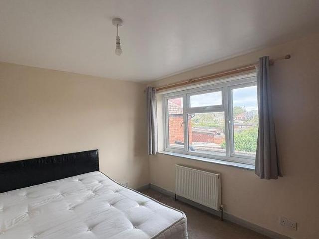 1 bedroom house of multiple occupation to rent