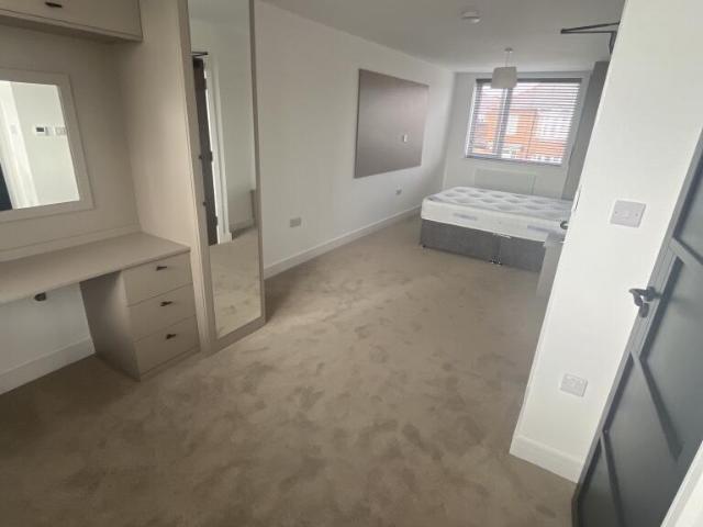 1 bedroom house of multiple occupation to rent