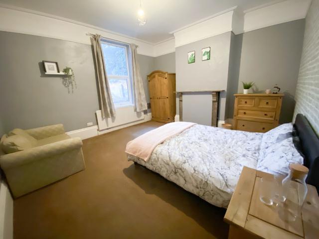 1 bedroom House of Multiple Occupation To Rent