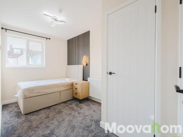 1 bedroom house of multiple occupation to rent