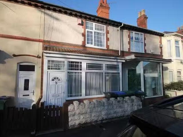 1 bedroom house of multiple occupation for rent in 55c Toll En.