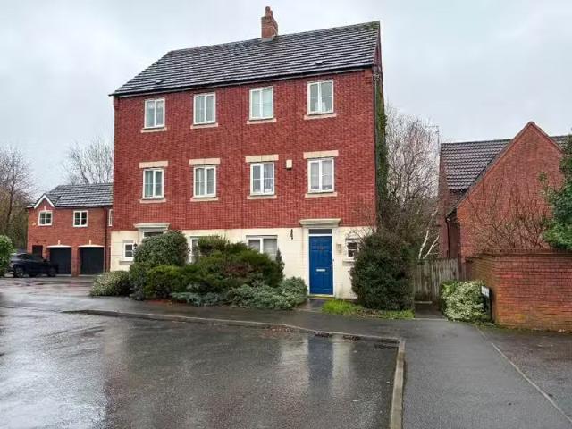 1 bedroom house of multiple occupation for rent in Warmstry Ro.