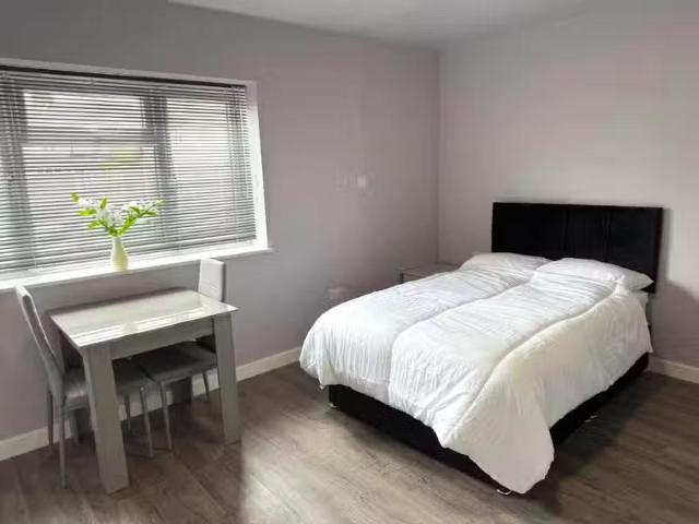 1 bedroom house of multiple occupation for rent in Milton Road.