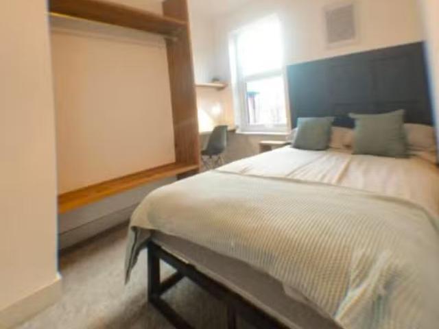 1 bedroom house of multiple occupation for rent in Nottingham.