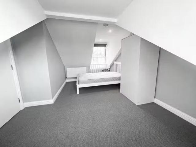 1 bedroom house of multiple occupation for rent in Shaftesbury.