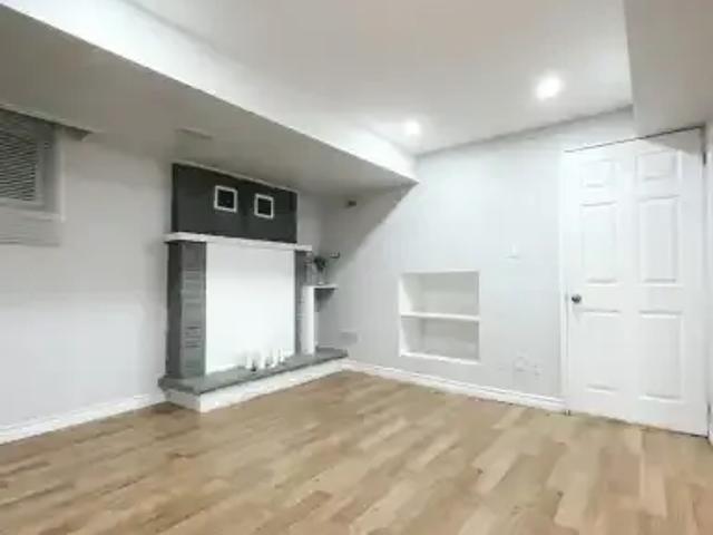 1 Bedroom House Milton ON 103579396