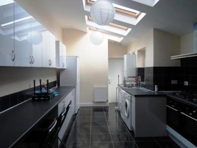 1 Bedroom House Selly Oak West Midlands 104986030